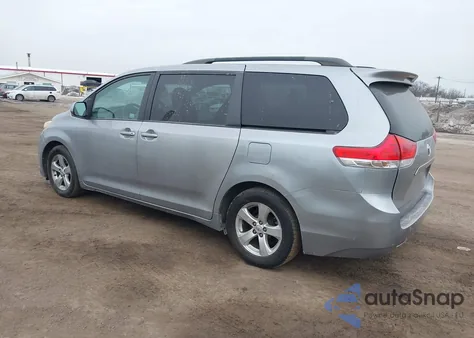 2011 Toyota Sienna Le V6 из США, поврежденный, VIN 5TDKK3DC2BS120391